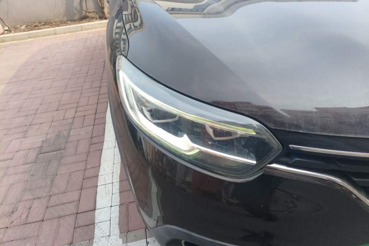 Used Renault Kadjar 2017 2.0L 120th Anniversary Limited Edition Right Front Headlight