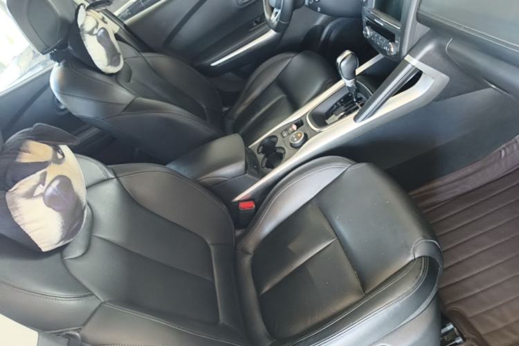 Used Renault Kadjar 2017 2.0L Two-Wheel Drive Luxury Edition Right Front Seat