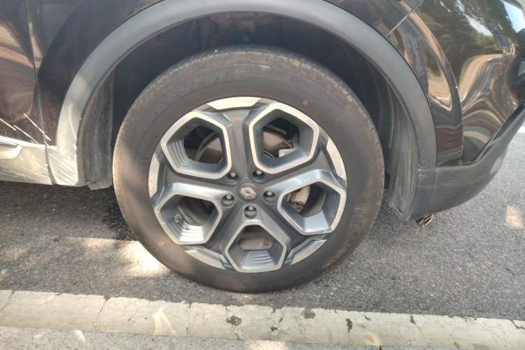 Used Renault Kadjar 2017 2.0L Two-Wheel Drive Luxury Edition Right Front Wheel Hub