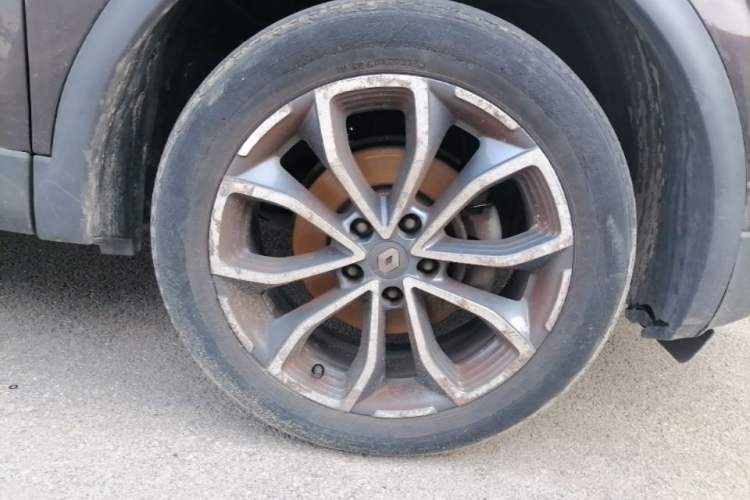 Used Renault Kadjar 2017 2.0L 120th Anniversary Limited Edition Right Front Wheel Hub