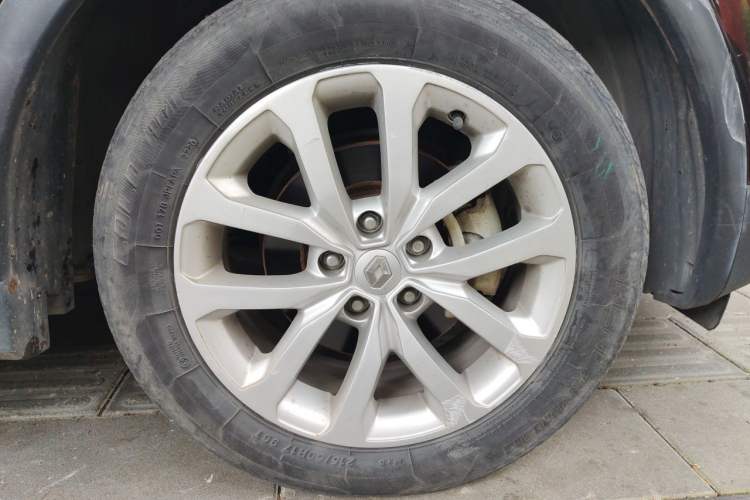 Used Renault Kadjar 2017 2.0L Two-Wheel Drive Comfort Edition Right Front Wheel Hub
