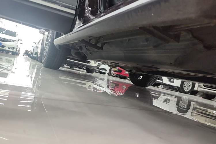 Used Renault Kadjar 2017 2.0L 120th Anniversary Limited Edition Right Side Sill