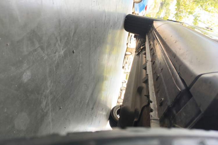 Used Renault Kadjar 2017 2.0L Two-Wheel Drive Luxury Edition Right Side Sill