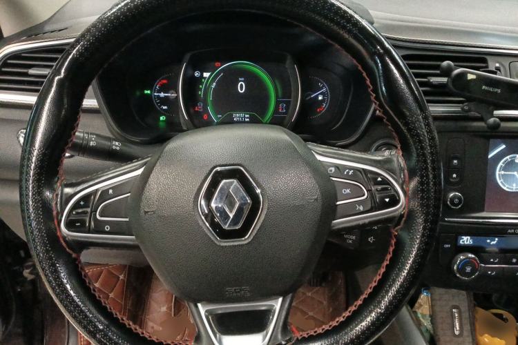 Used Renault Kadjar 2017 2.0L Two-Wheel Drive Luxury Edition Steering Wheel