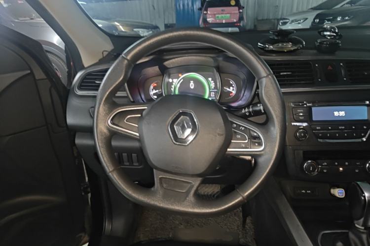 Used Renault Kadjar 2017 2.0L Two-Wheel Drive Fashion Edition Steering Wheel