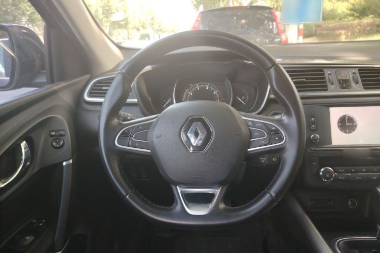 Used Renault Kadjar 2017 2.0L Two-Wheel Drive Luxury Edition Steering Wheel