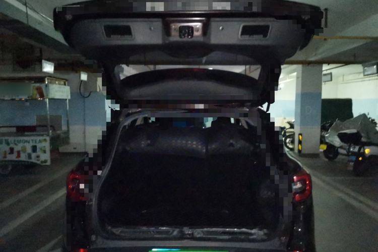 Used Renault Kadjar 2017 2.0L Two-Wheel Drive Comfort Edition Trunk