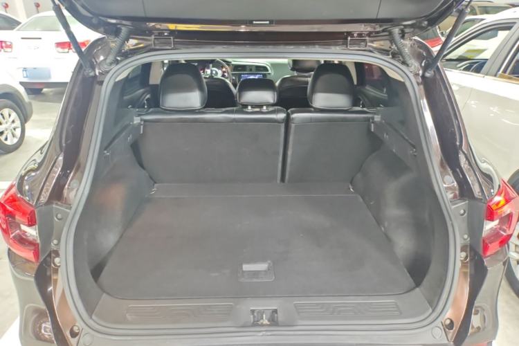 Used Renault Kadjar 2017 2.0L Two-Wheel Drive Comfort Edition Trunk