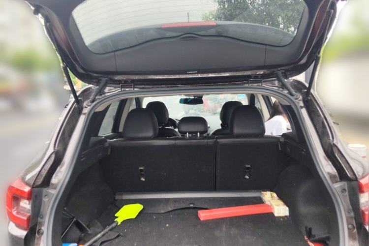 Used Renault Kadjar 2017 2.0L Two-Wheel-Drive Leading Edition Trunk