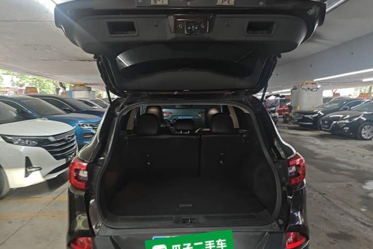Used Renault Kadjar 2017 2.0L Two-Wheel Drive Fashion Edition Trunk