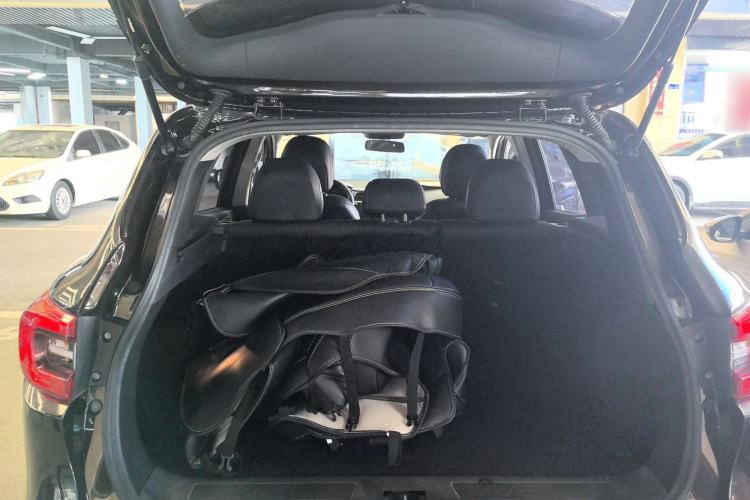 Used Renault Kadjar 2017 2.0L Two-Wheel Drive Fashion Edition Trunk