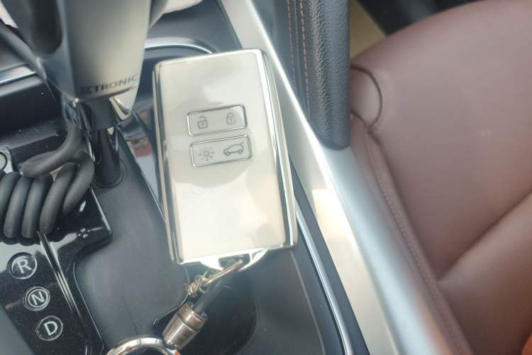 Used Renault Kadjar 2017 2.0L 120th Anniversary Limited Edition Vehicle Key