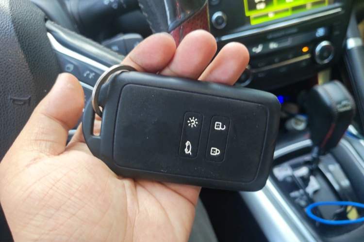 Used Renault Kadjar 2017 2.0L 120th Anniversary Limited Edition Vehicle Key