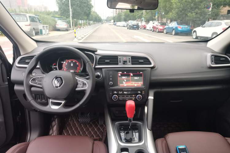 Used Renault Kadjar 2017 2.0L Two-Wheel-Drive Leading Edition Center Console