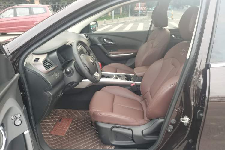 Used Renault Kadjar 2017 2.0L Two-Wheel-Drive Leading Edition Left Front Seat