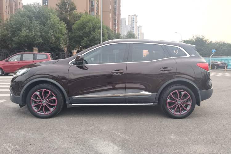 Used Renault Kadjar 2017 2.0L Two-Wheel-Drive Leading Edition Left Side