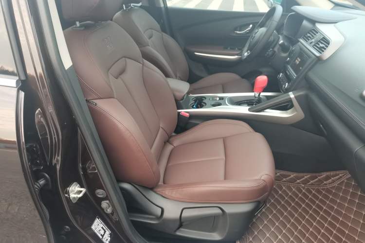 Used Renault Kadjar 2017 2.0L Two-Wheel-Drive Leading Edition Right Front Seat