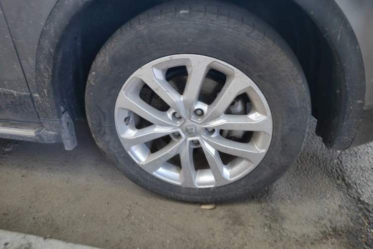 Used Renault Kadjar 2017 2.0L Two-Wheel Drive Fashion Edition Right Front Wheel Hub