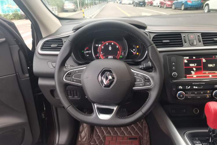Used Renault Kadjar 2017 2.0L Two-Wheel-Drive Leading Edition Steering Wheel