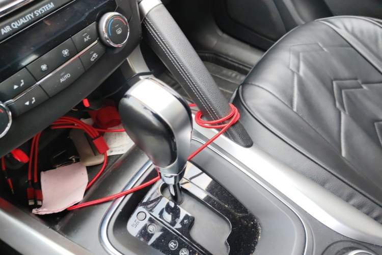 Used Renault Kadjar 2017 2.0L Two-Wheel Drive Luxury Edition Gear Lever