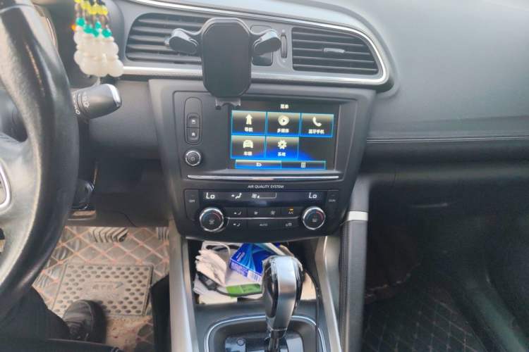 Used Renault Kadjar 2017 2.0L Two-Wheel-Drive Leading Edition Audio And AC Panel