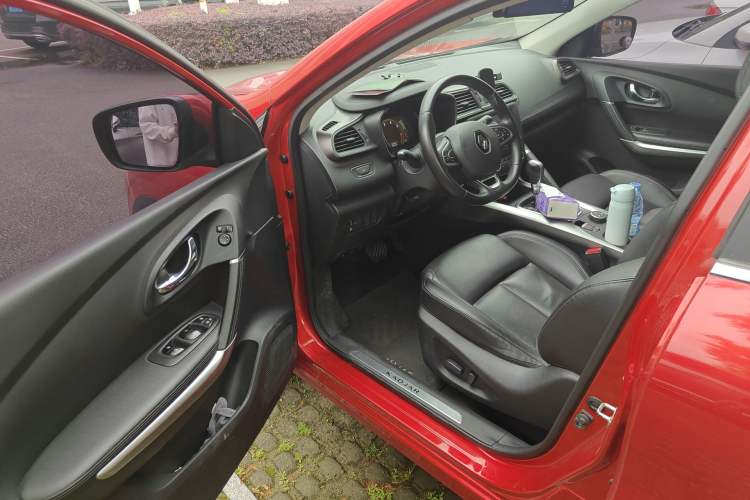 Used Renault Kadjar 2017 2.0L Two-Wheel Drive Luxury Edition Driver Seat