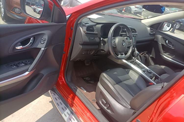 Used Renault Kadjar 2017 2.0L Two-Wheel Drive Luxury Edition Driver Seat