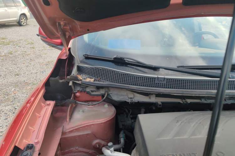 Used Renault Kadjar 2017 2.0L Two-Wheel-Drive Leading Edition Engine Bay Right