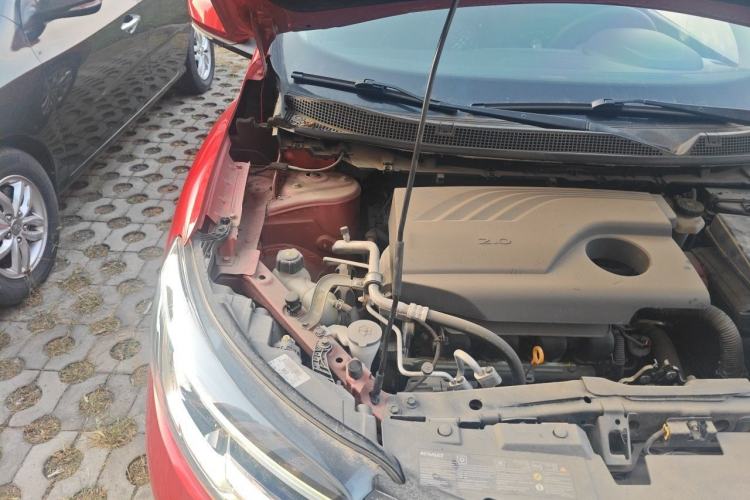 Used Renault Kadjar 2017 2.0L Two-Wheel Drive Comfort Edition Engine Bay Right