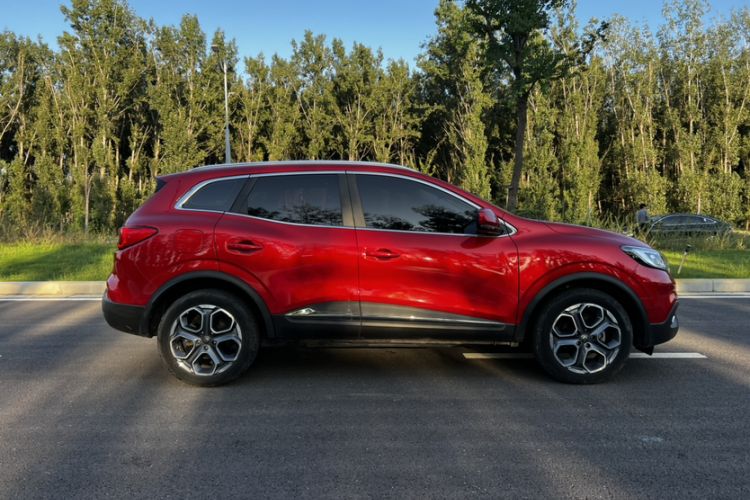 Used Renault Kadjar 2017 2.0L Two-Wheel Drive Luxury Edition Exterior 1