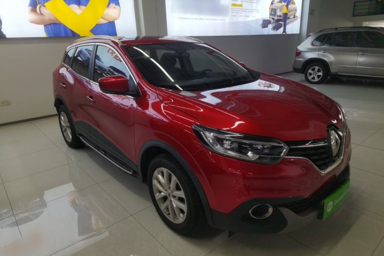 Used Renault Kadjar 2017 2.0L Two-Wheel Drive Comfort Edition Front Right 45 Deg