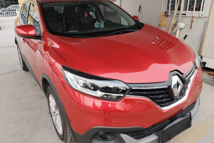 Used Renault Kadjar 2017 2.0L Two-Wheel Drive Comfort Edition Front Right 45 Deg