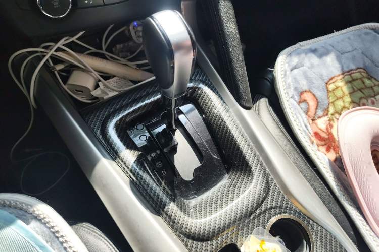 Used Renault Kadjar 2017 2.0L Two-Wheel-Drive Leading Edition Gear Lever