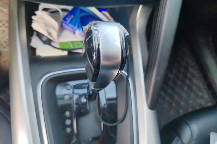 Used Renault Kadjar 2017 2.0L Two-Wheel-Drive Leading Edition Gear Lever