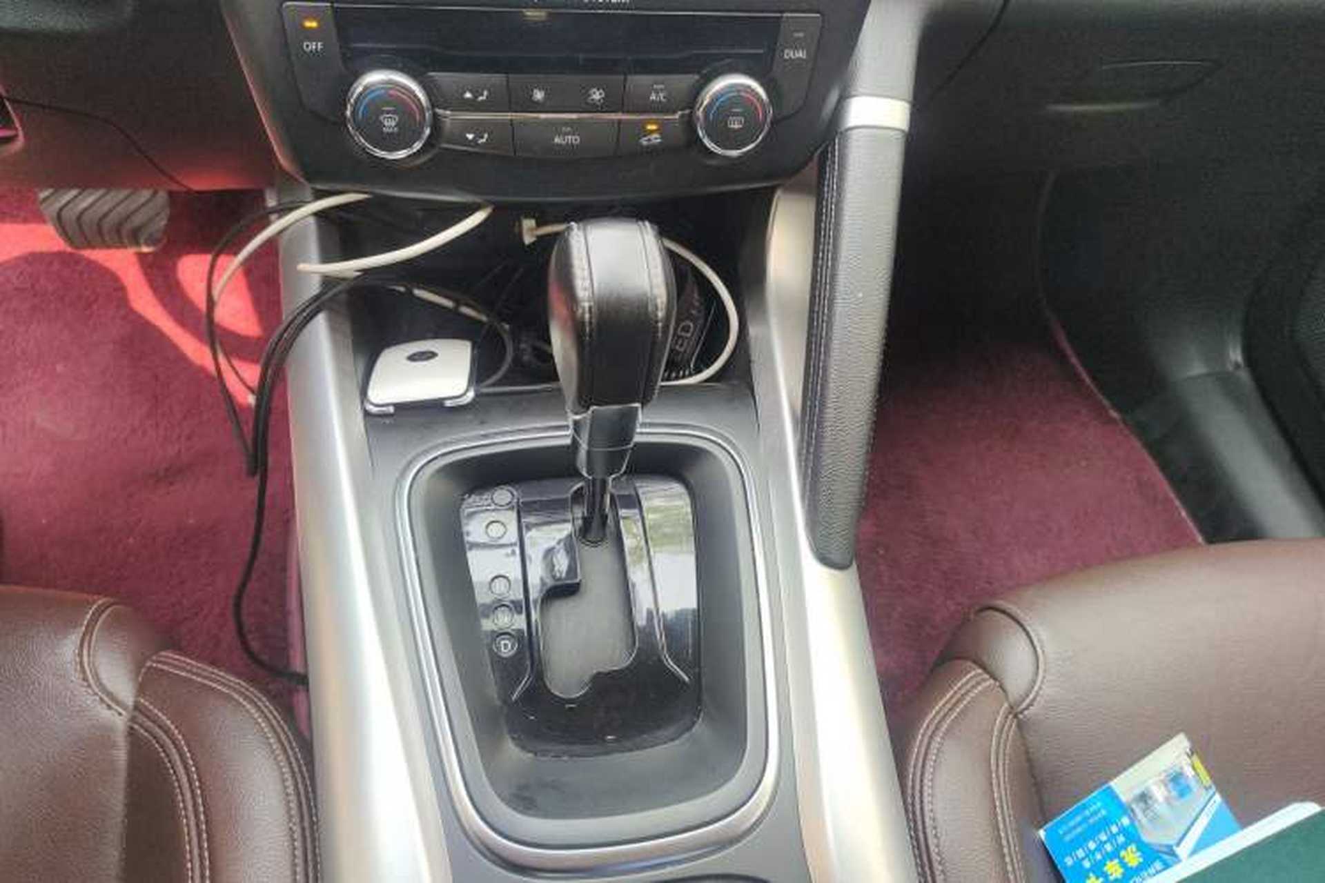 Used Renault Kadjar 2017 2.0L Two-Wheel Drive Luxury Edition Gear Lever