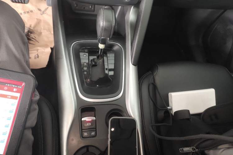 Used Renault Kadjar 2017 2.0L Two-Wheel-Drive Leading Edition Gear Lever