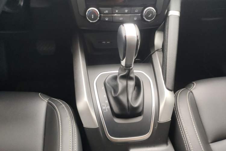 Used Renault Kadjar 2017 2.0L Two-Wheel Drive Fashion Edition Gear Lever