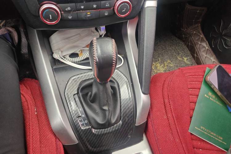 Used Renault Kadjar 2017 2.0L Two-Wheel Drive Fashion Edition Gear Lever
