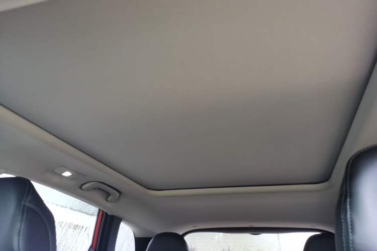 Used Renault Kadjar 2017 2.0L Two-Wheel Drive Luxury Edition Headliner