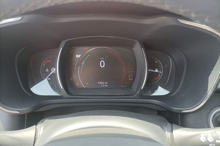 Used Renault Kadjar 2017 2.0L Two-Wheel Drive Luxury Edition Instrument Cluster