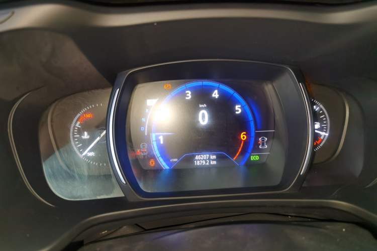 Used Renault Kadjar 2017 2.0L Two-Wheel Drive Comfort Edition Instrument Cluster