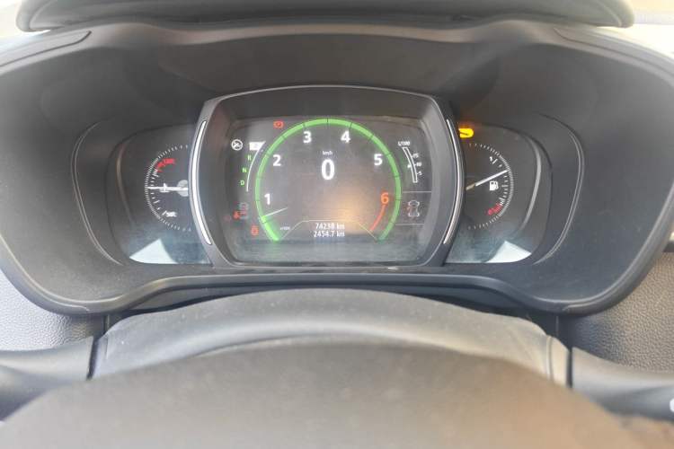 Used Renault Kadjar 2017 2.0L Two-Wheel Drive Comfort Edition Instrument Cluster