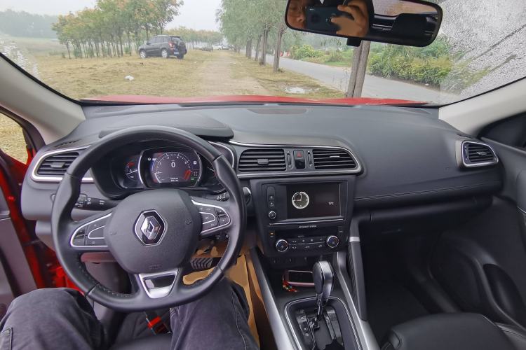 Used Renault Kadjar 2017 2.0L Two-Wheel Drive Luxury Edition Interior 2