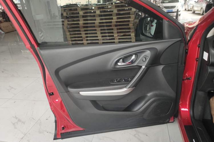 Used Renault Kadjar 2017 2.0L Two-Wheel-Drive Leading Edition Left Front Door Interior