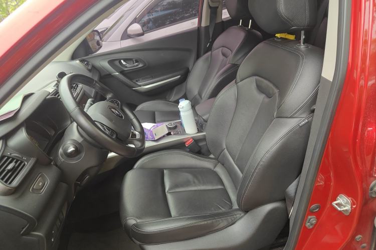 Used Renault Kadjar 2017 2.0L Two-Wheel Drive Luxury Edition Left Front Seat