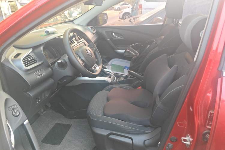 Used Renault Kadjar 2017 2.0L Two-Wheel Drive Comfort Edition Left Front Seat