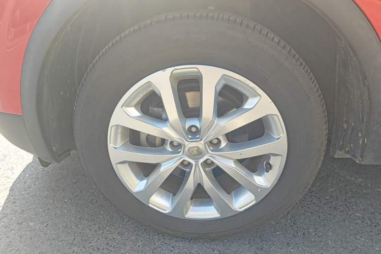 Used Renault Kadjar 2017 2.0L Two-Wheel Drive Comfort Edition Left Front Wheel Hub