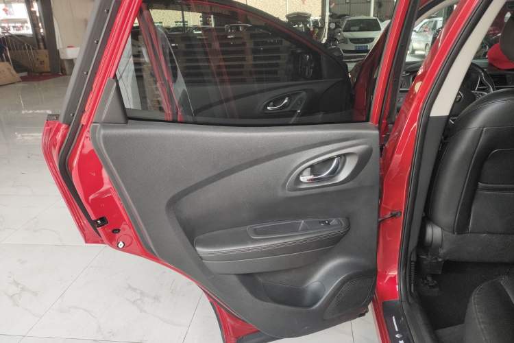 Used Renault Kadjar 2017 2.0L Two-Wheel-Drive Leading Edition Left Rear Door Interior