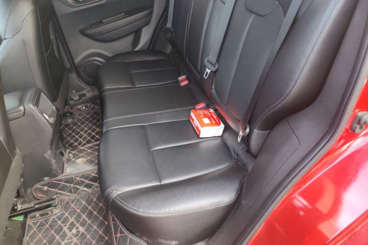 Used Renault Kadjar 2017 2.0L Two-Wheel-Drive Leading Edition Left Rear Seat
