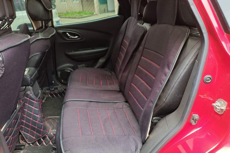 Used Renault Kadjar 2017 2.0L Two-Wheel-Drive Leading Edition Left Rear Seat